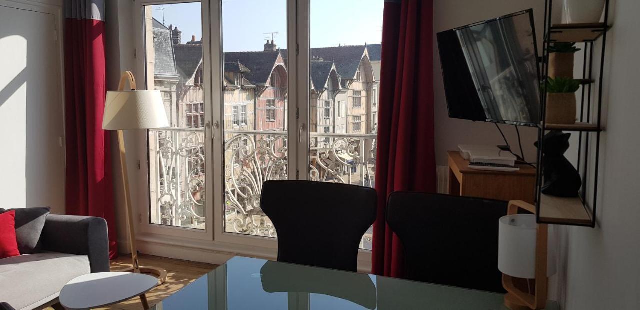 Au Coeur De Ville Troyes Exterior foto